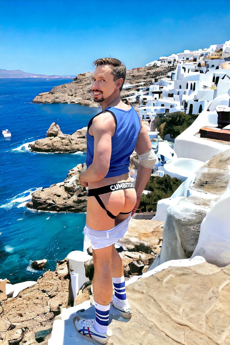 30E8DF84-FE71-4BEF-A10E-F439147AD9E2