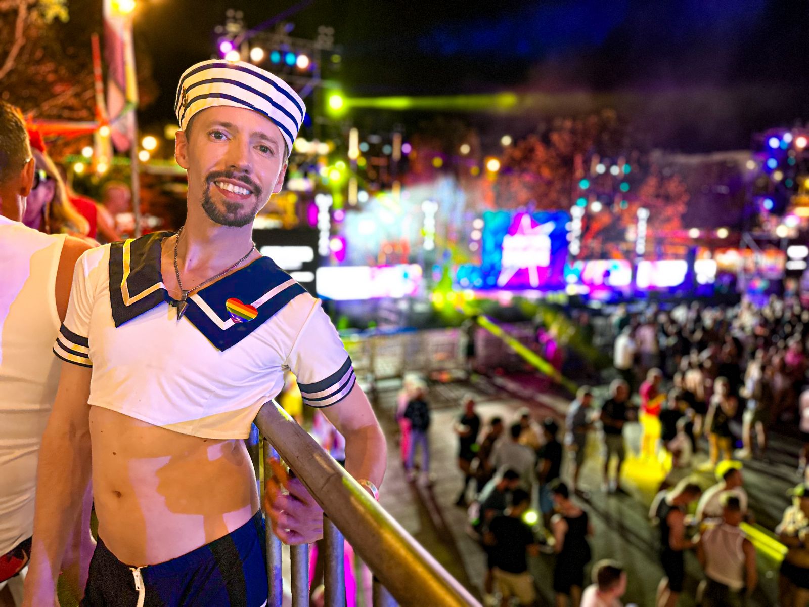 821C3227-A9EC-49D6-8176-D99DC99A402B