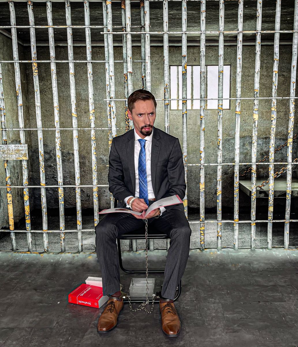 8BF859D5-2364-4C01-AA92-FE37F11A279D